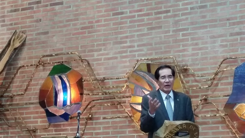 Amb. Carlos C. Salinas delivering his message on the EDSA 30 commemoration.